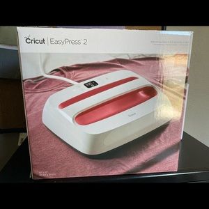 Cricut easy press 2 12x10